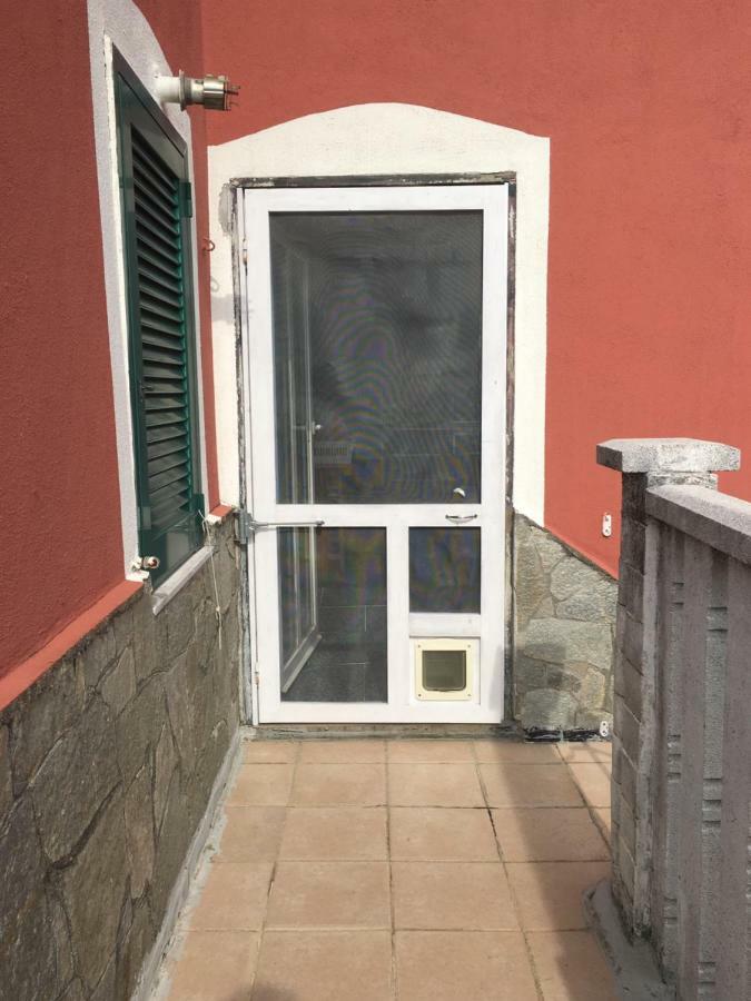Appartement La Casa Di Zoe à Uscio Extérieur photo